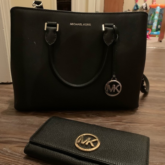 Michael Kors Bag and Wallet - Picture 1 of 5